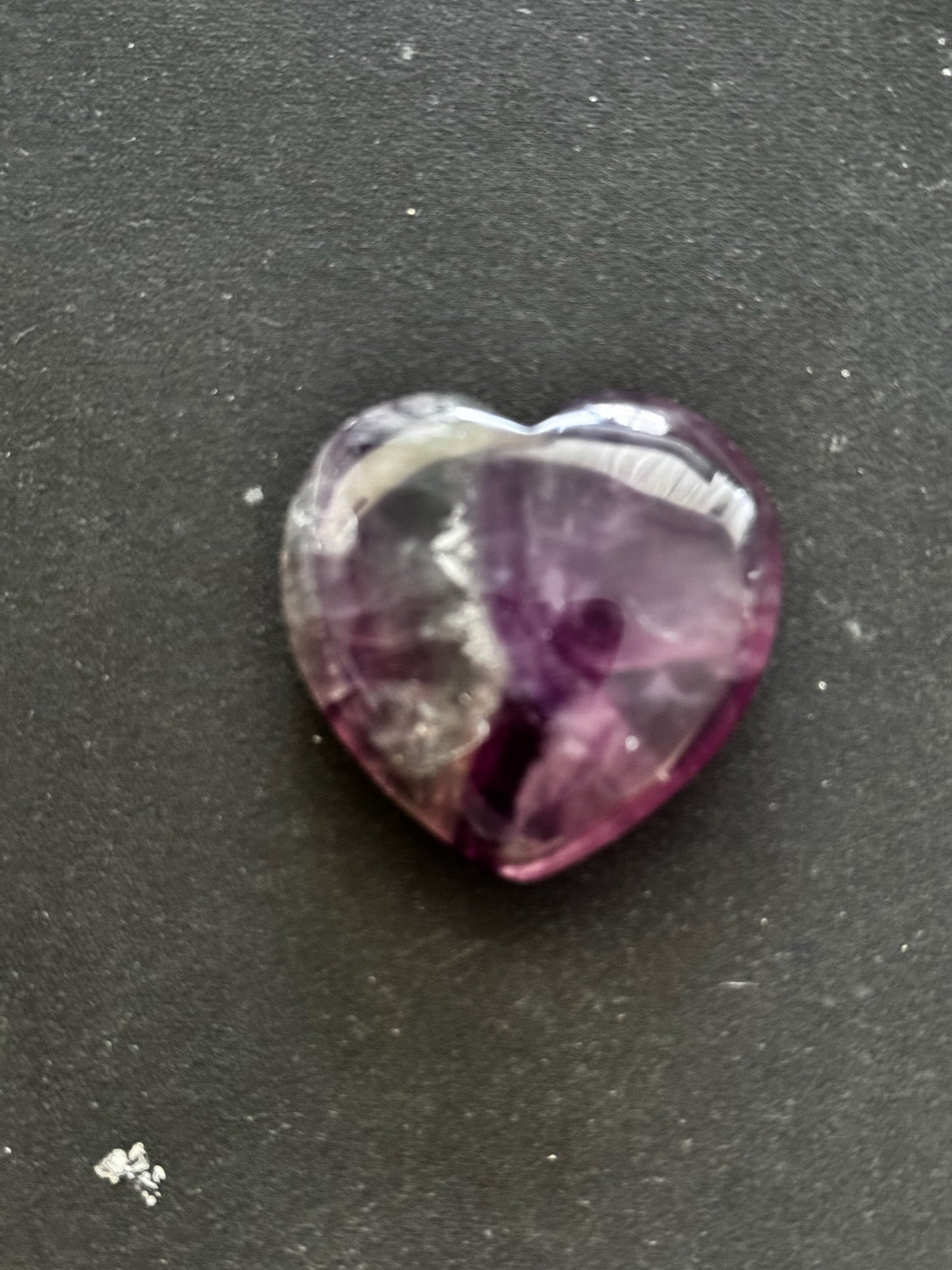 Amethyst 1 Herz Geschliffen Handschmeichler