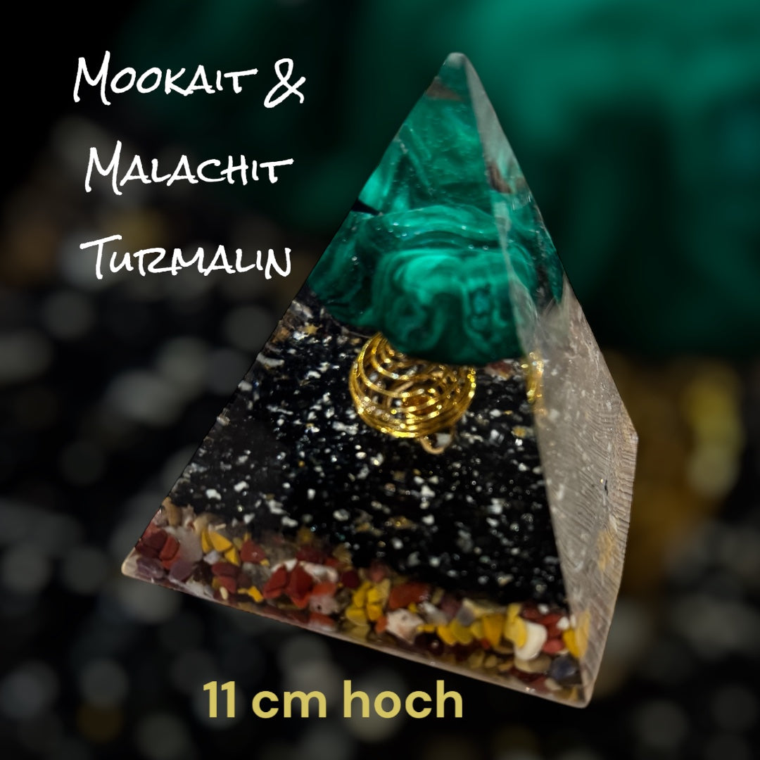 Orgonite groß Mookait & Malachit, Metall und Turmalin.